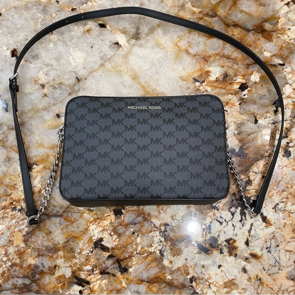 Michael kors jet set crossbody black - Picture 14 of 15